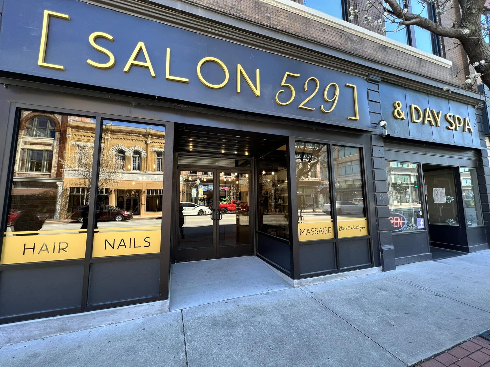 The Salon 529 & Day Spa storefront on Main Street in downtown Joplin